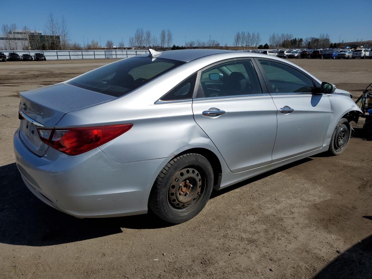 2013 HYUNDAI SONATA SE - Фото 3