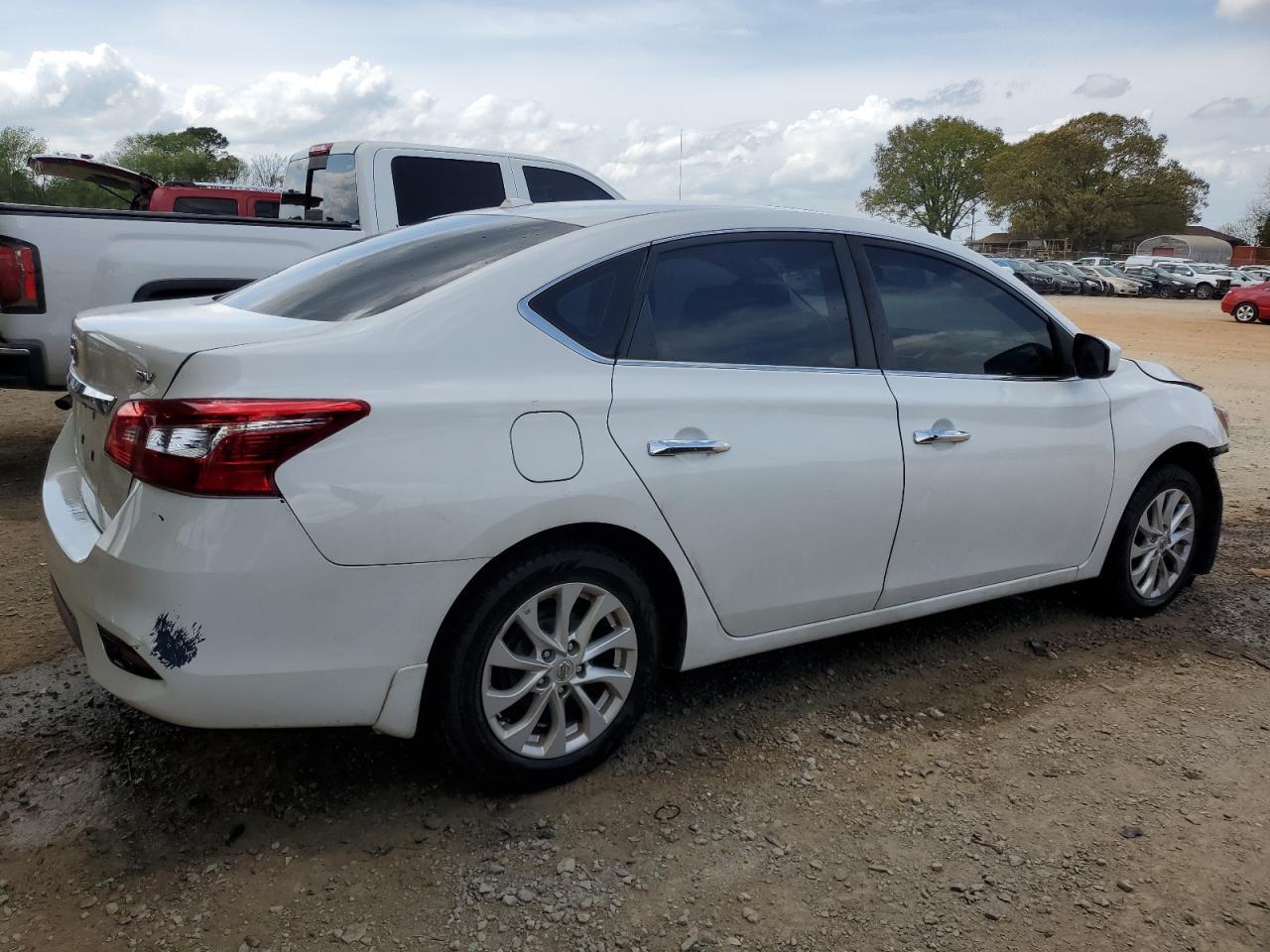 2017 NISSAN SENTRA S - Фото 3