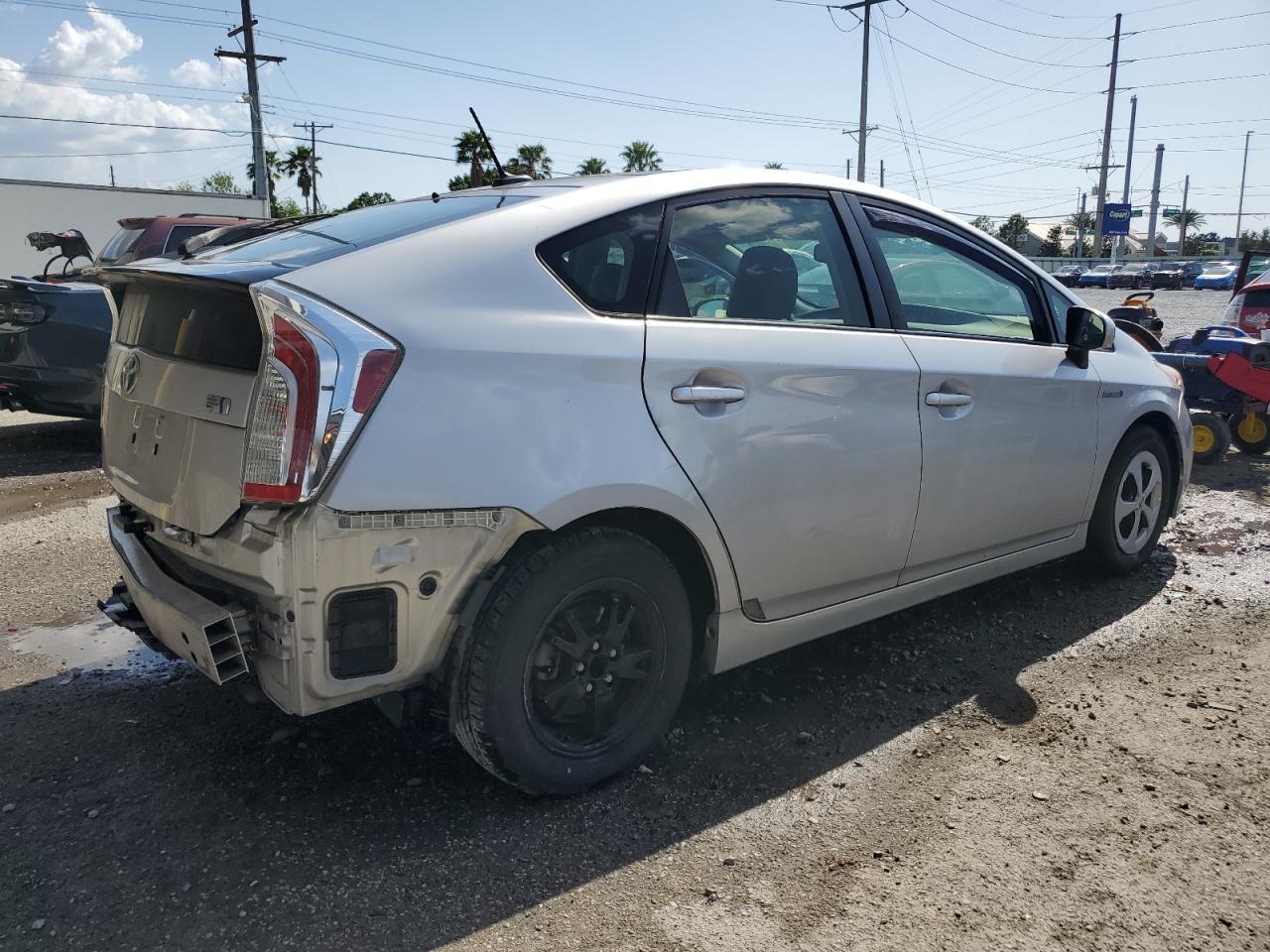 2015 TOYOTA PRIUS - Фото 3