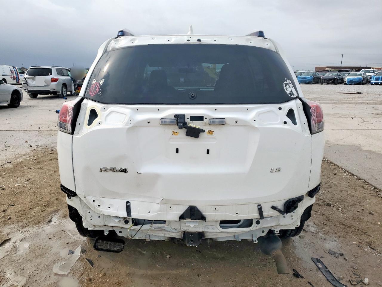 2016 TOYOTA RAV4 LE - Image 6