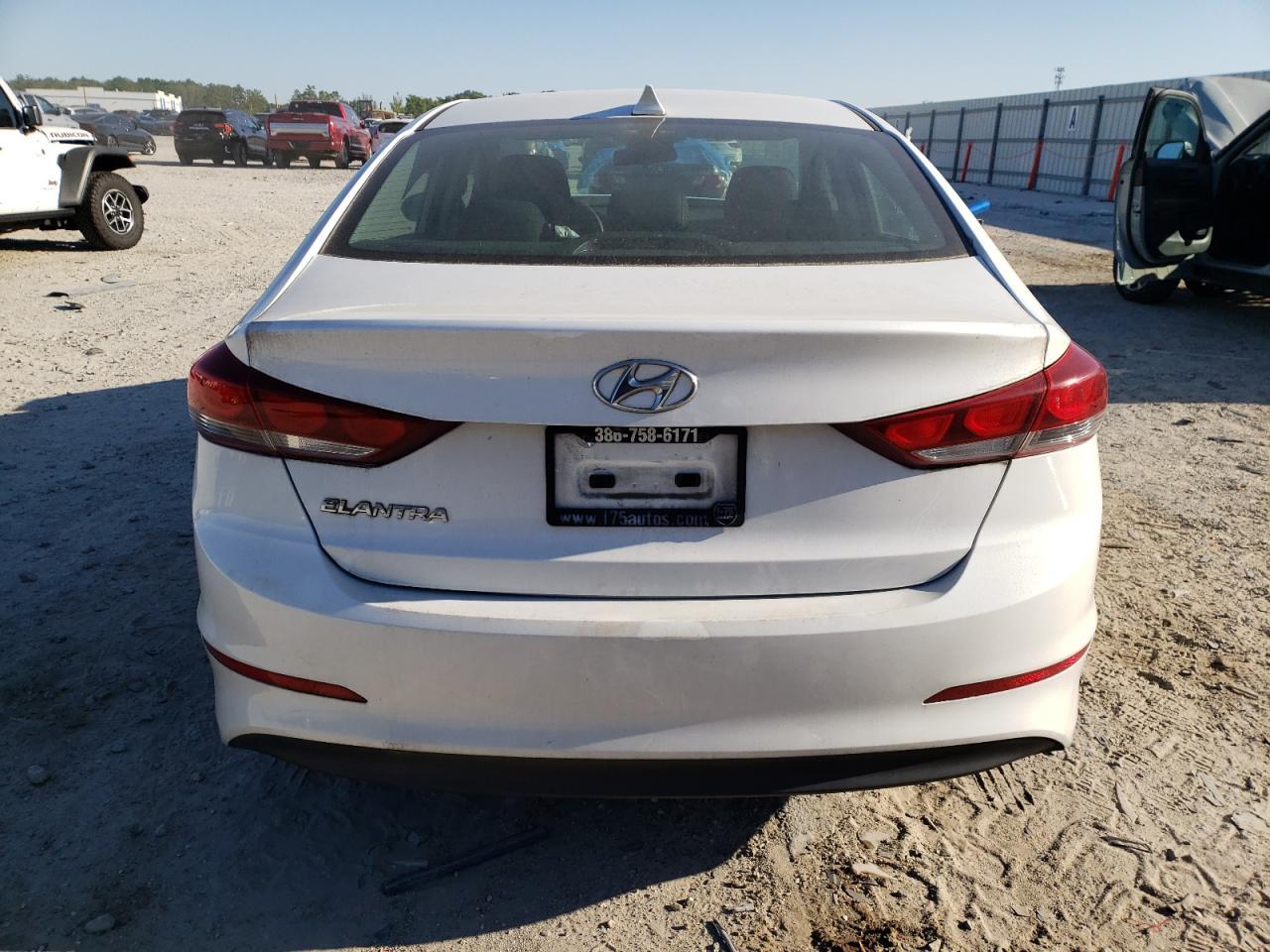 2018 HYUNDAI ELANTRA SE - Фото 6