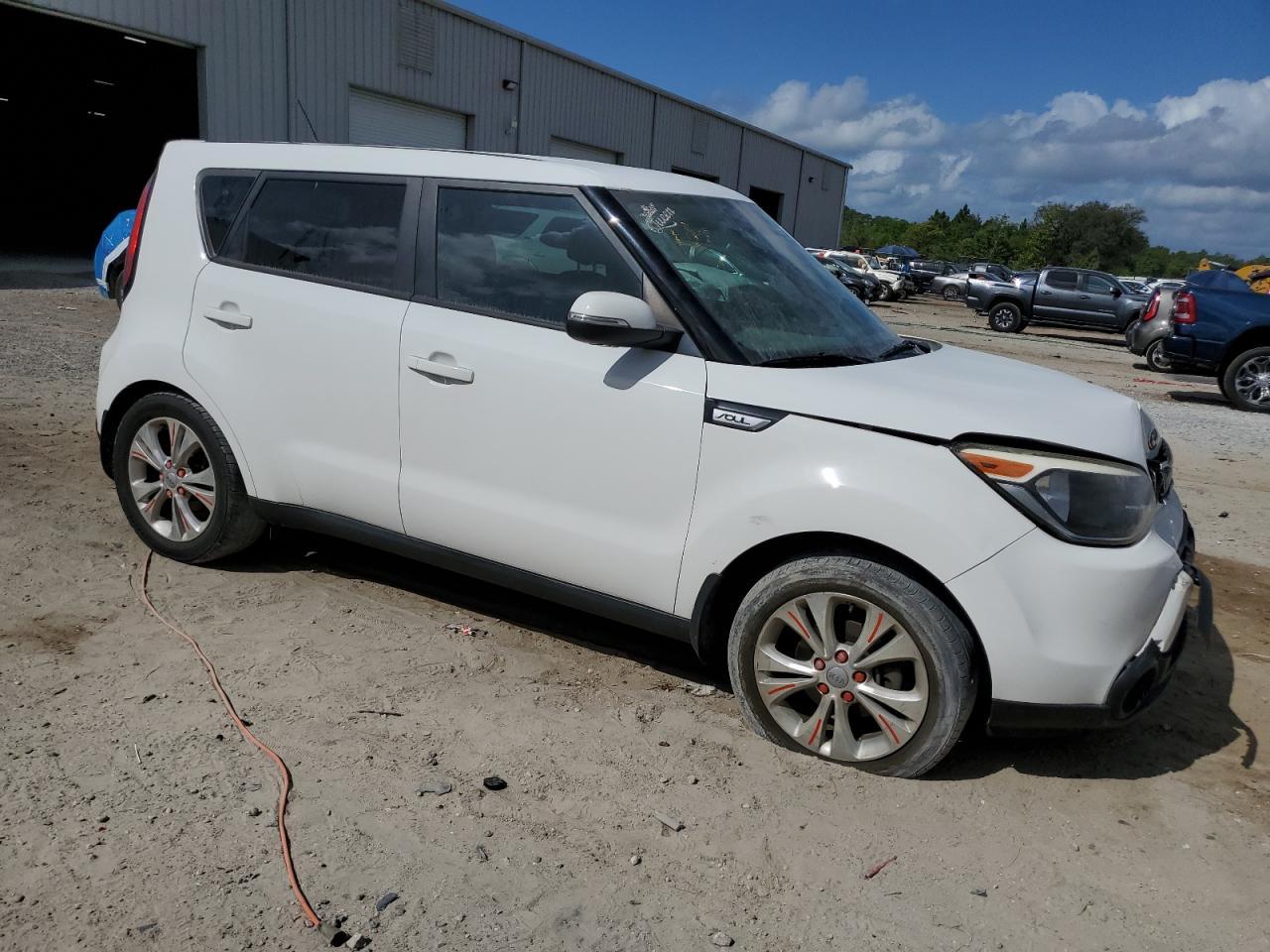 2014 KIA SOUL + - Image 4