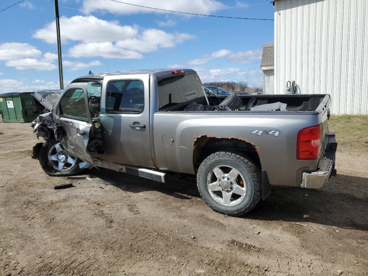 2014 CHEVROLET SILVERADO - Фото 2