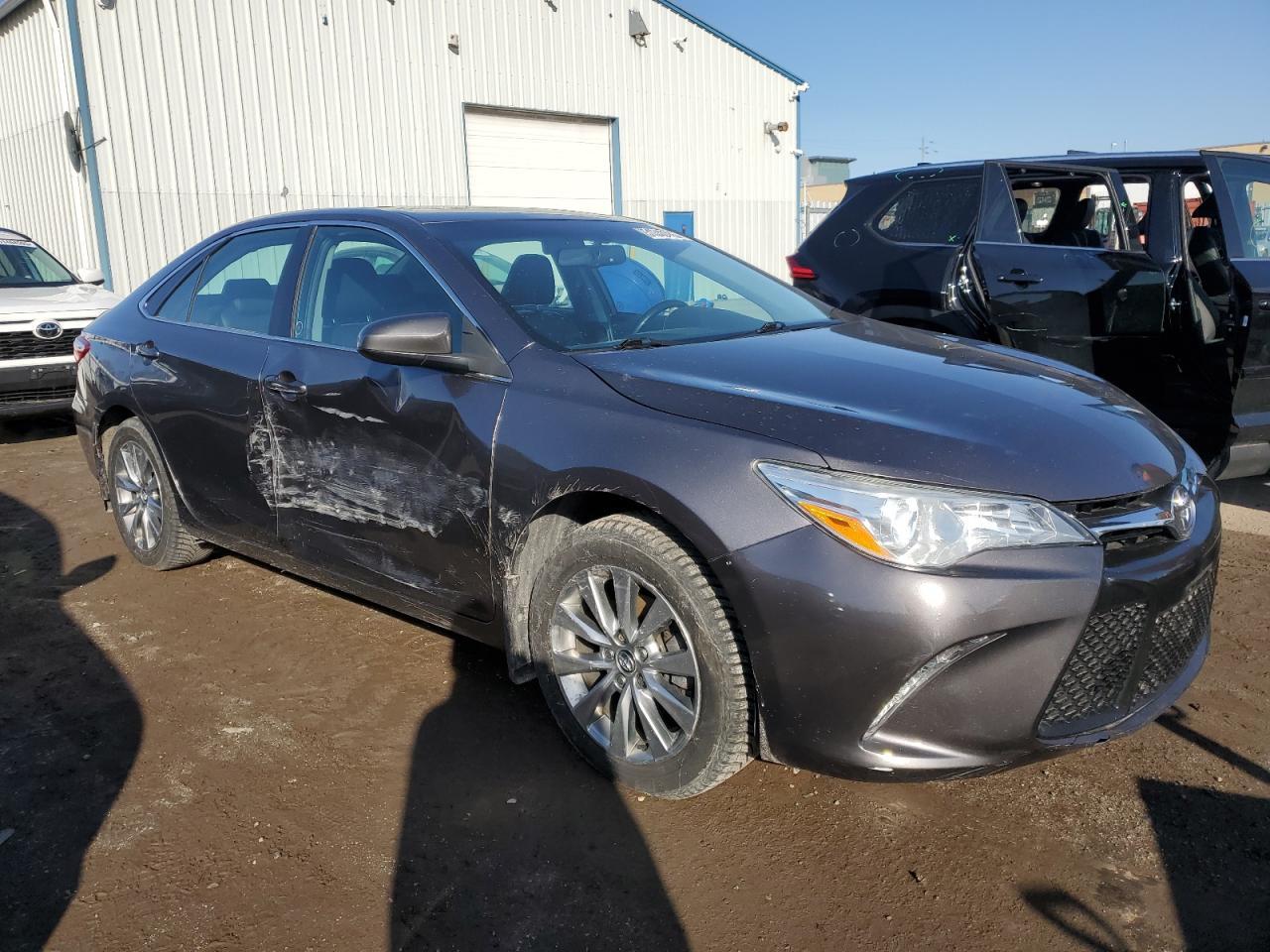 2016 TOYOTA CAMRY LE - Фото 4