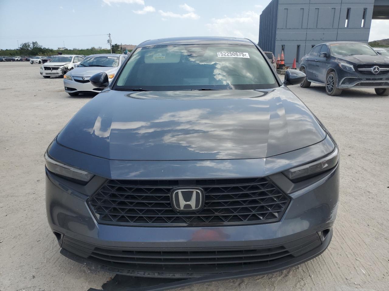 2024 HONDA ACCORD EX - Image 5