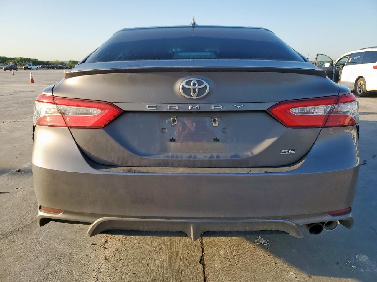 2019 TOYOTA CAMRY L - Image 6