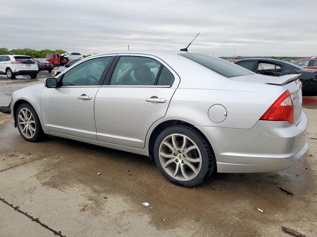2012 FORD FUSION SE - Image 2