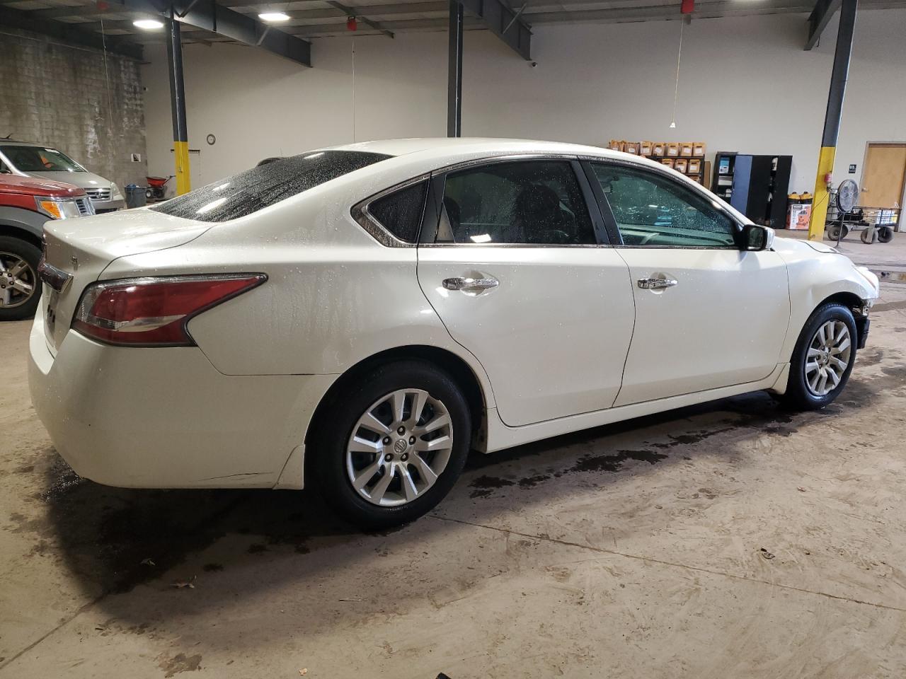 2015 NISSAN ALTIMA 2.5 - Фото 3