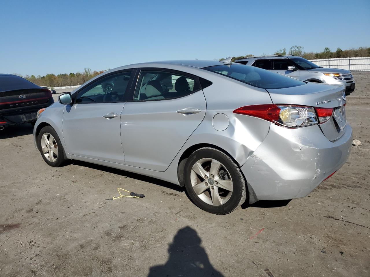 2013 HYUNDAI ELANTRA GL - Image 2
