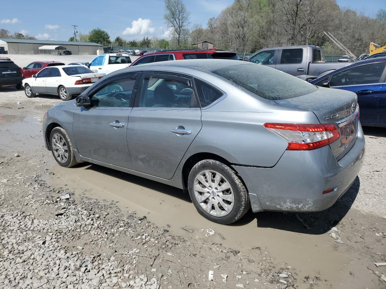2013 NISSAN SENTRA S - Фото 2