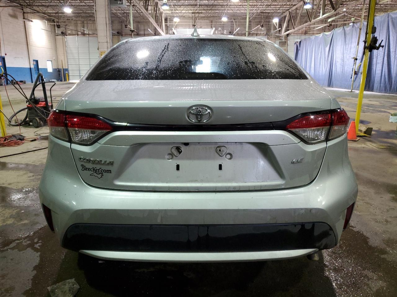 2021 TOYOTA COROLLA LE - Фото 6