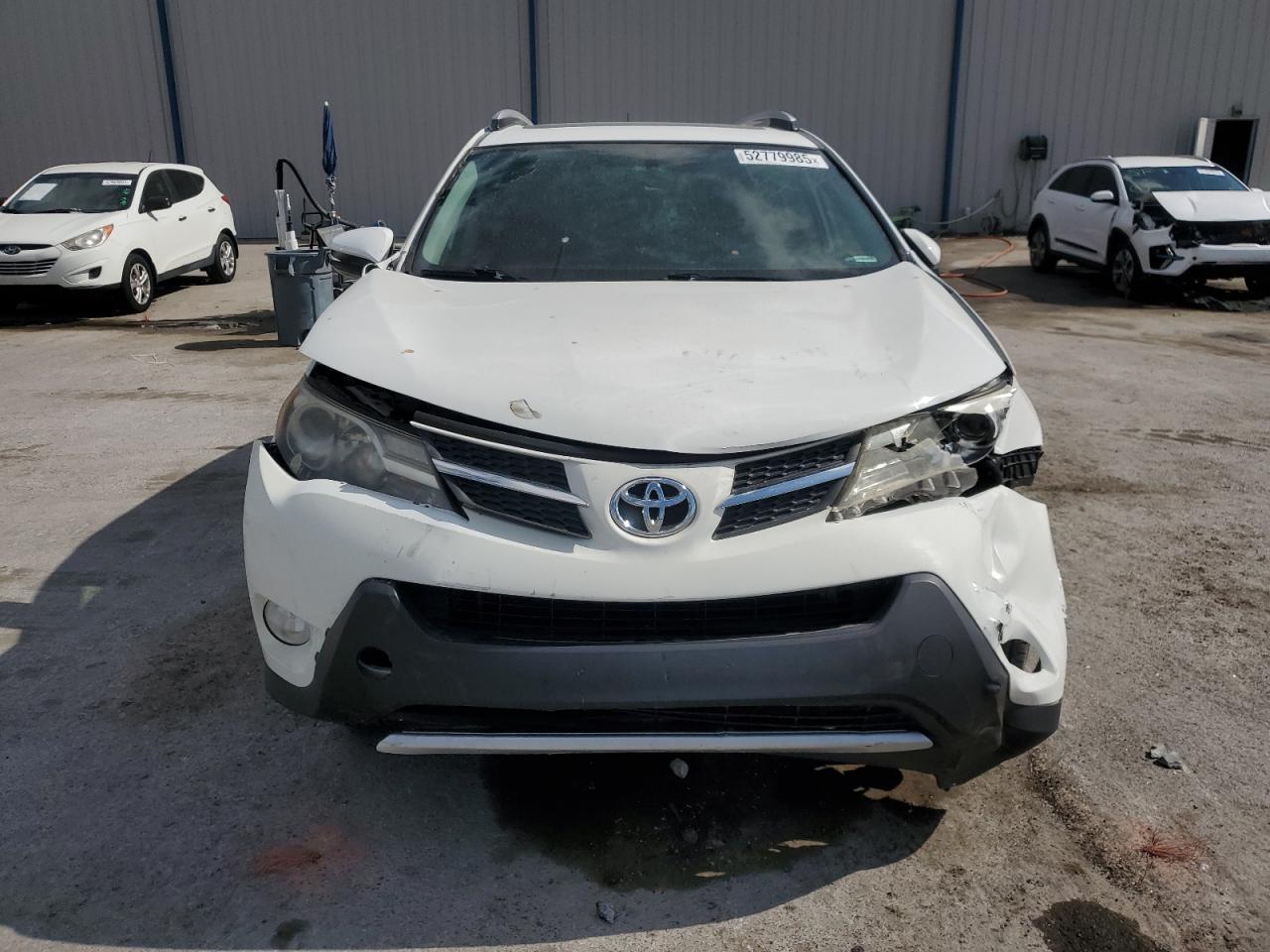 2015 TOYOTA RAV4 XLE - Image 5
