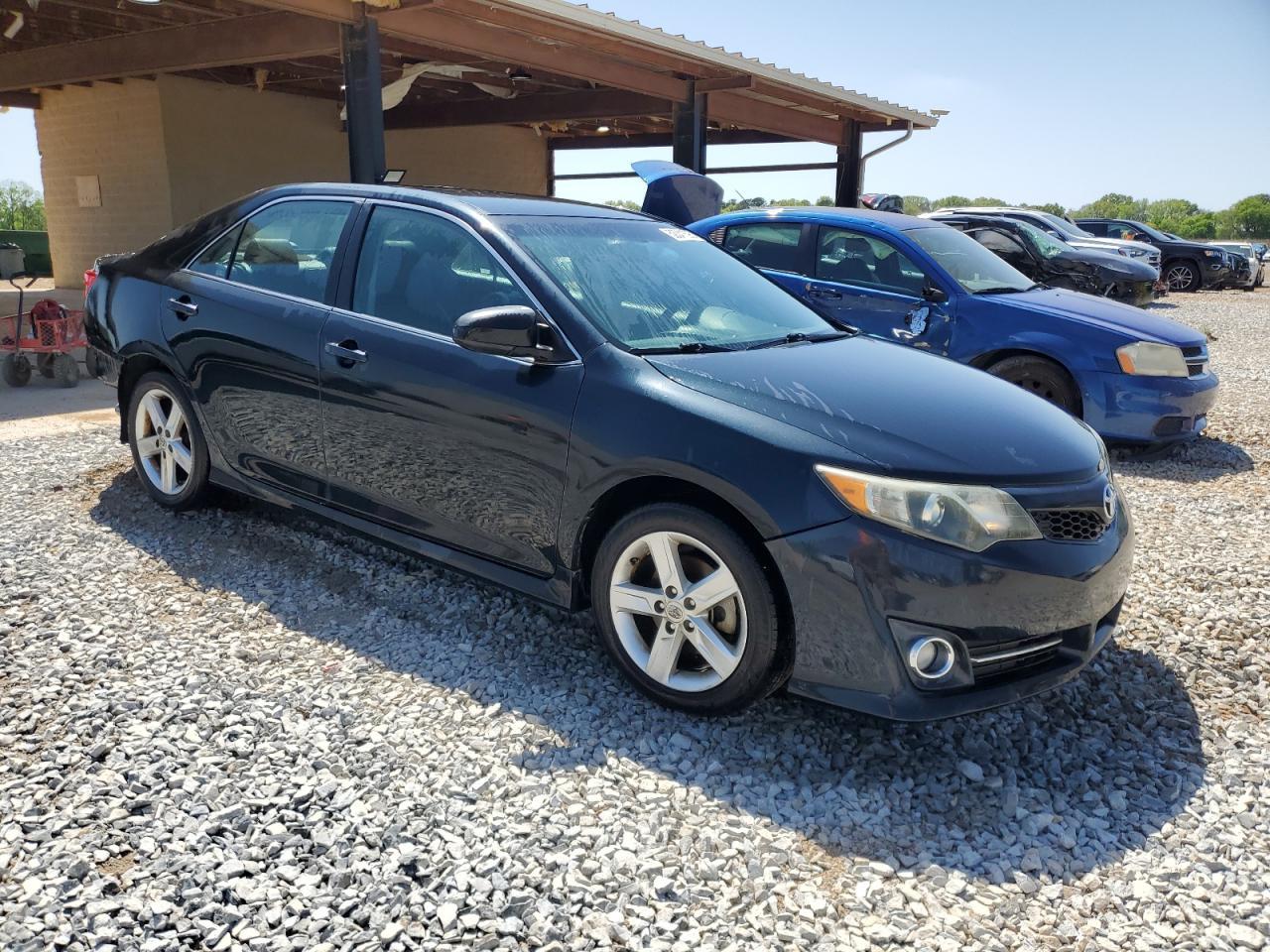 2014 TOYOTA CAMRY L - Image 4