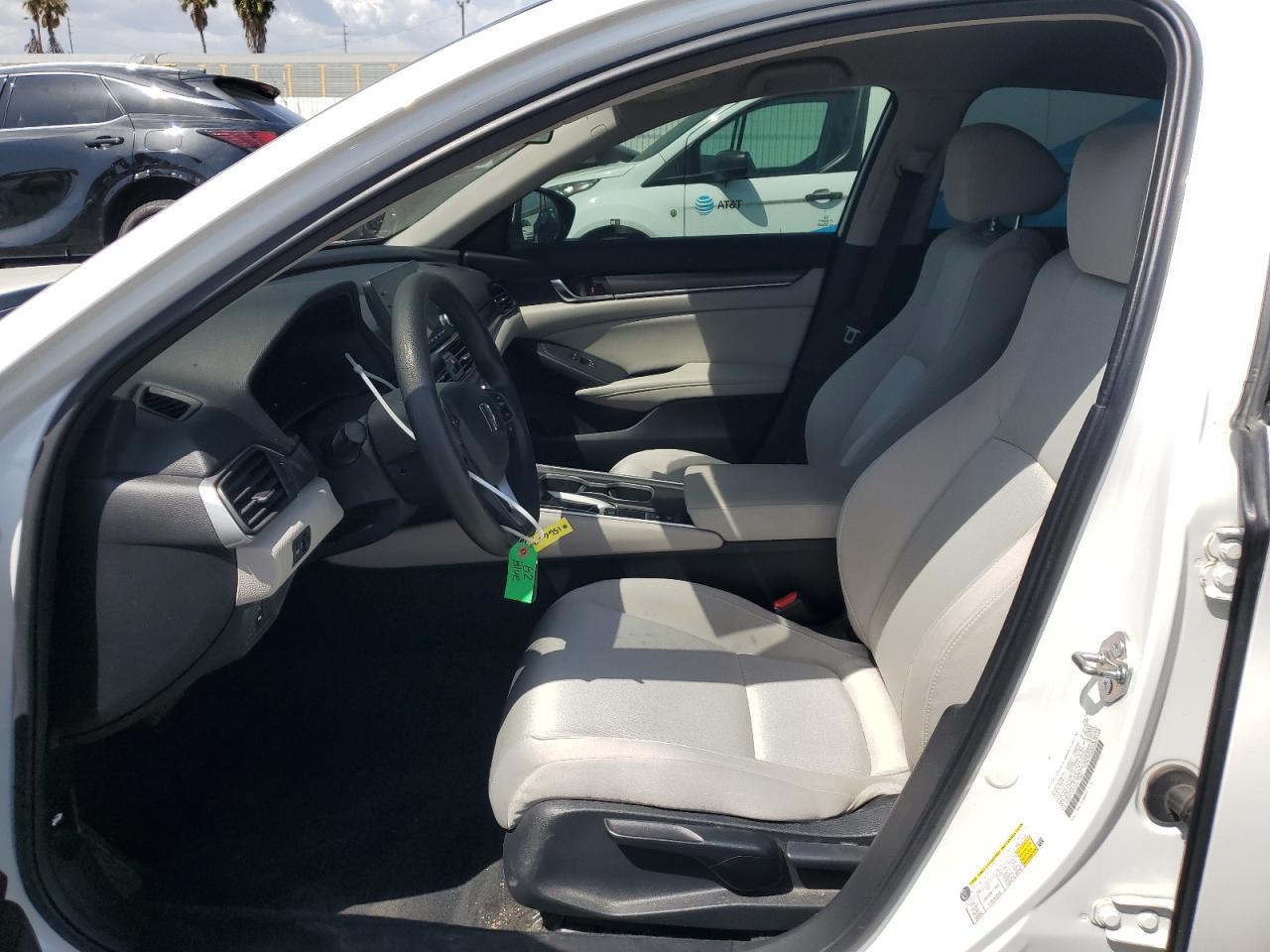 2018 HONDA ACCORD LX - Фото 7