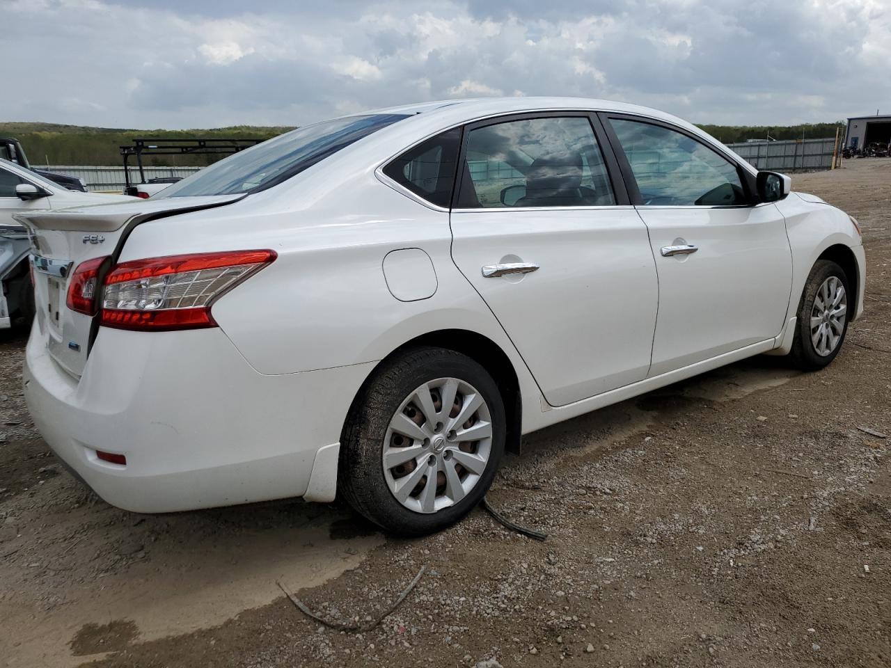 2013 NISSAN SENTRA S - Фото 3