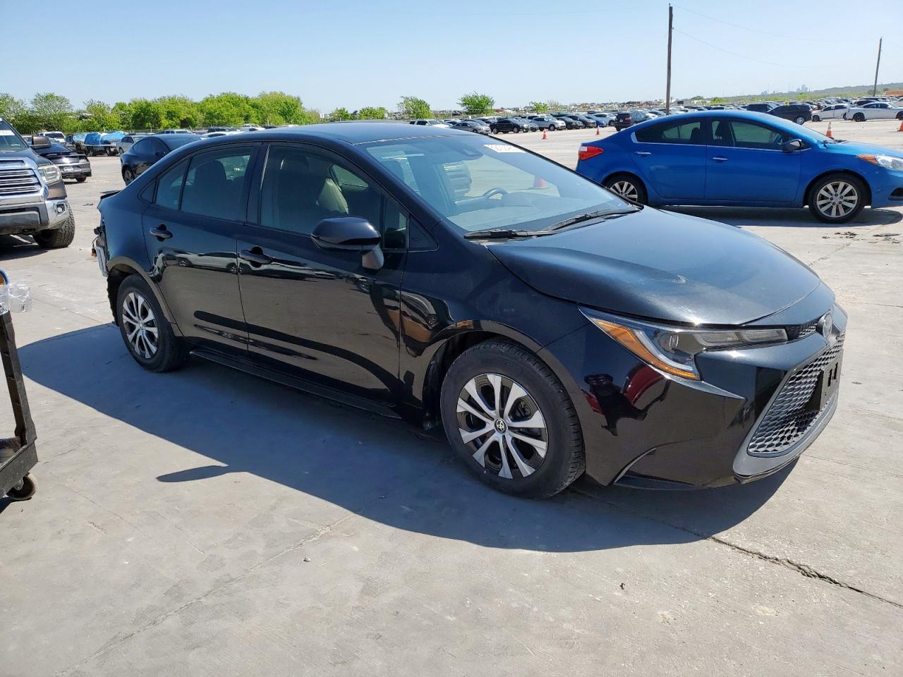 2022 TOYOTA COROLLA LE - Image 4