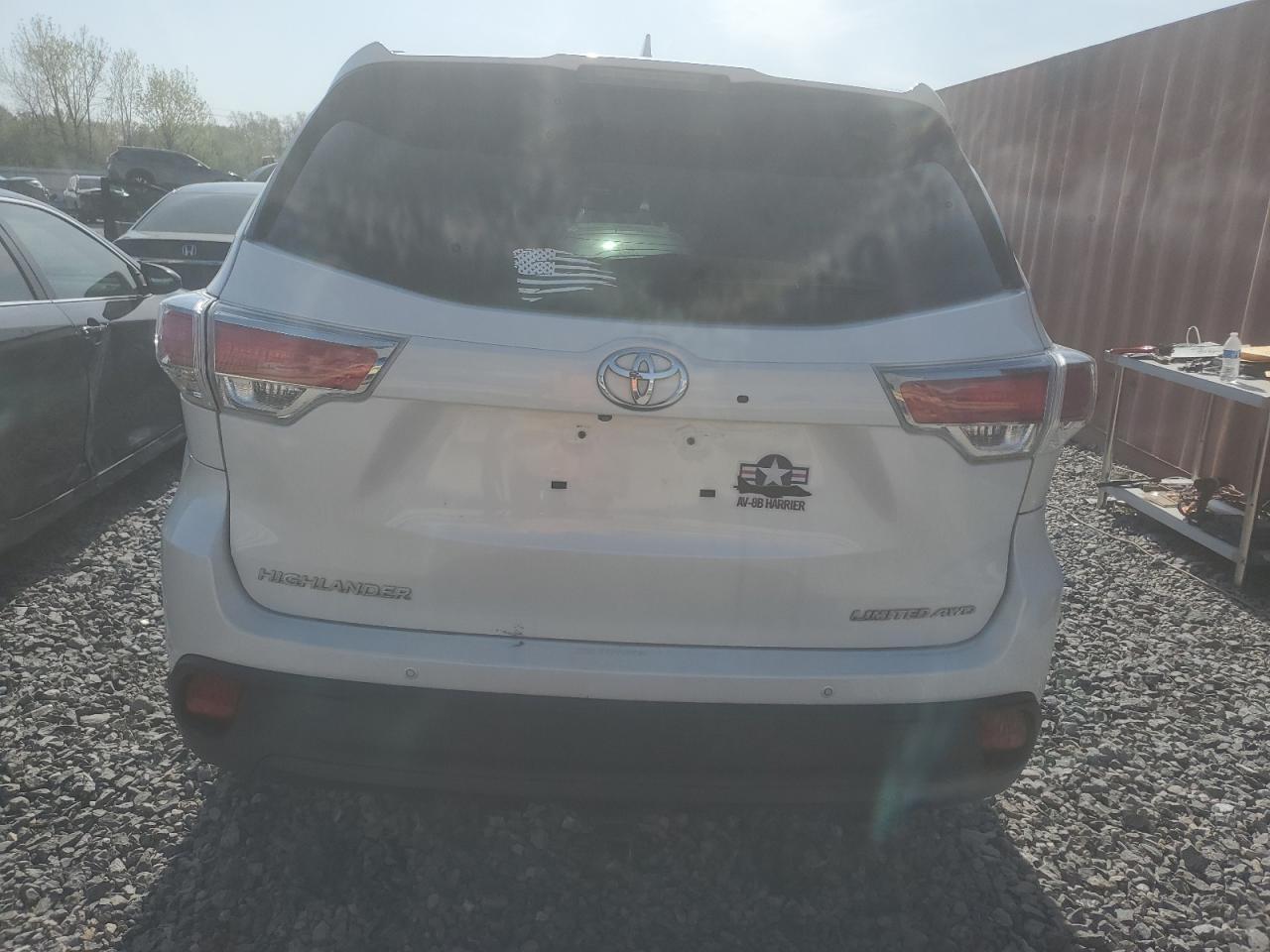 2015 TOYOTA HIGHLANDER - Фото 6