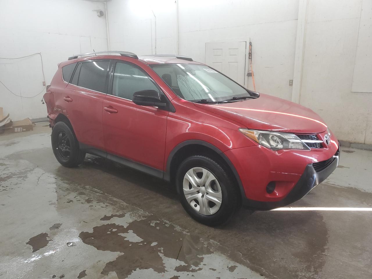 2015 TOYOTA RAV4 LE - Image 4