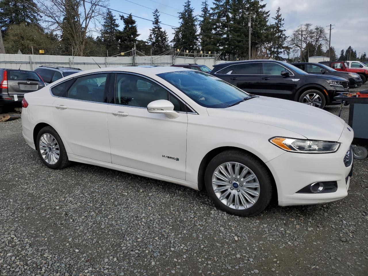 2013 FORD FUSION SE - Фото 4