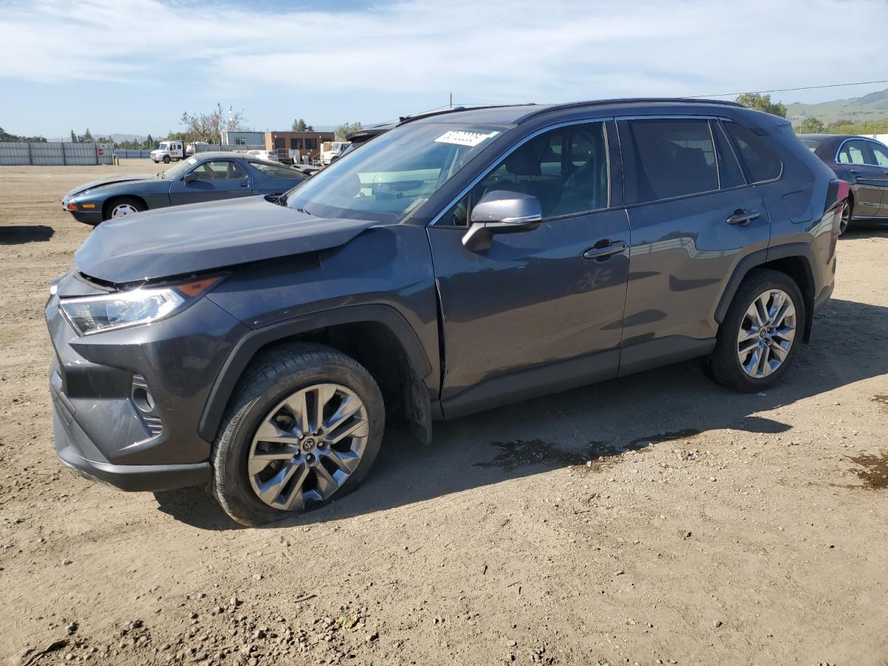 2019 TOYOTA RAV4 XLE P