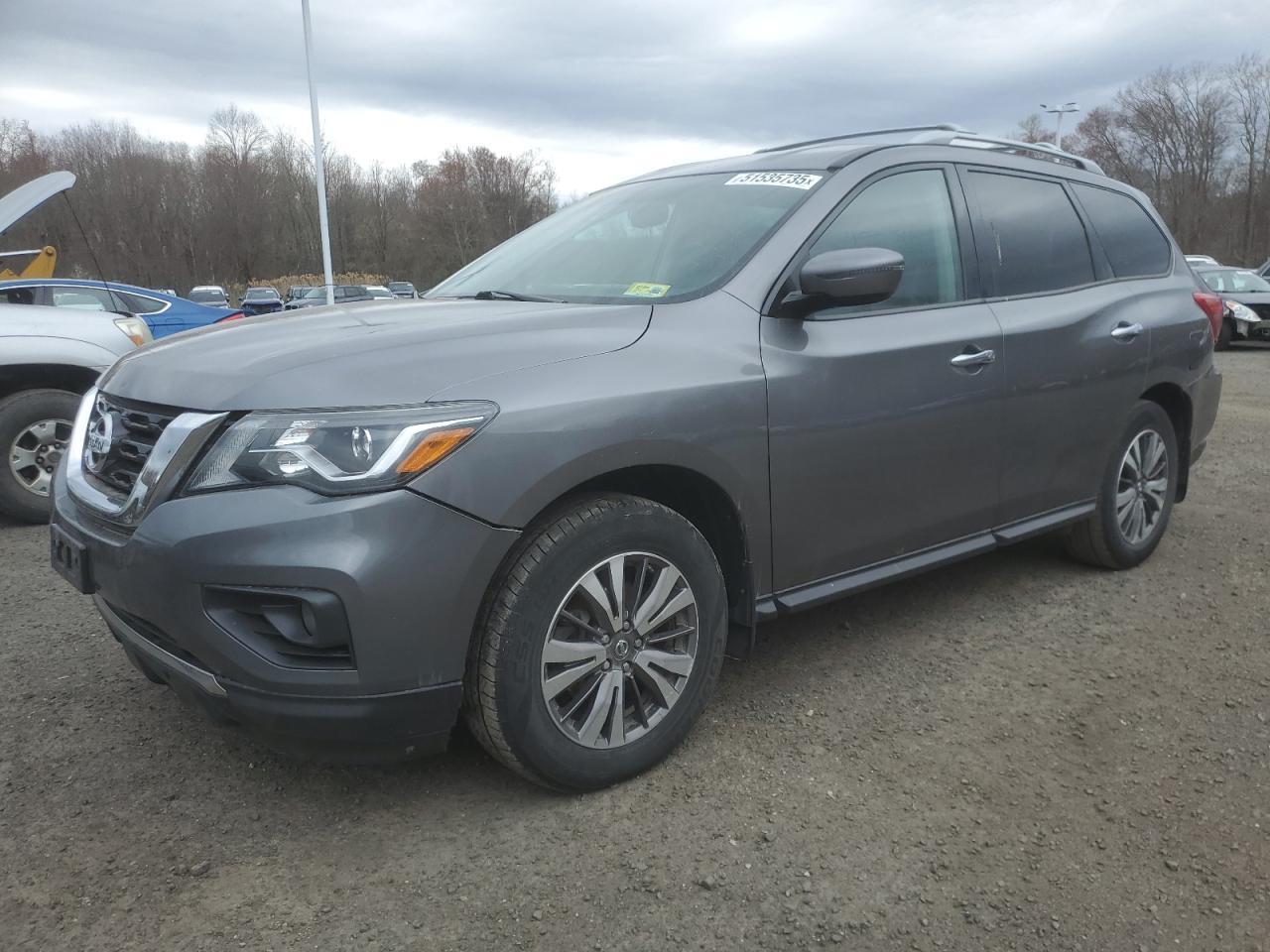 2017 NISSAN PATHFINDER