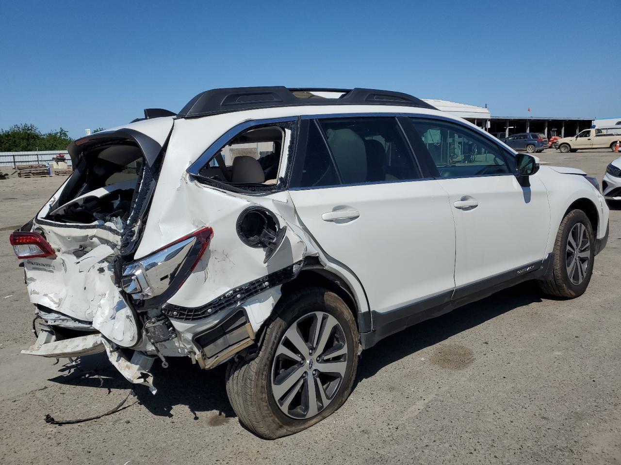 2018 SUBARU OUTBACK 2. - Image 3