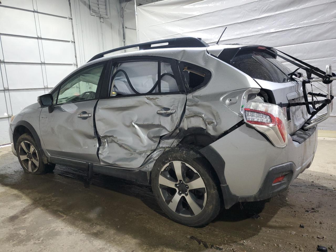 2015 SUBARU XV CROSSTR - Image 2