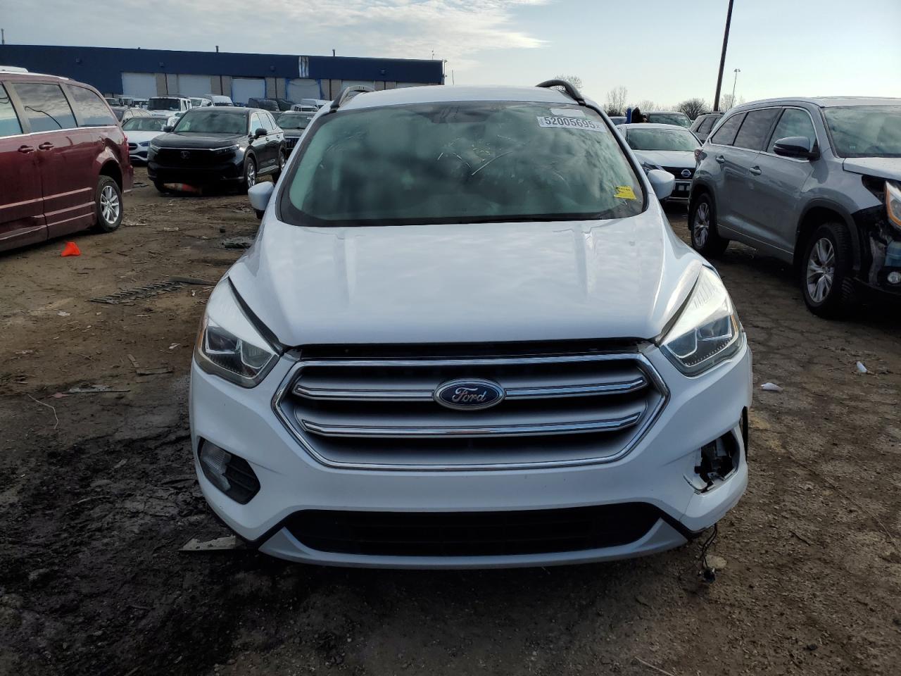 2017 FORD ESCAPE SE - Image 5