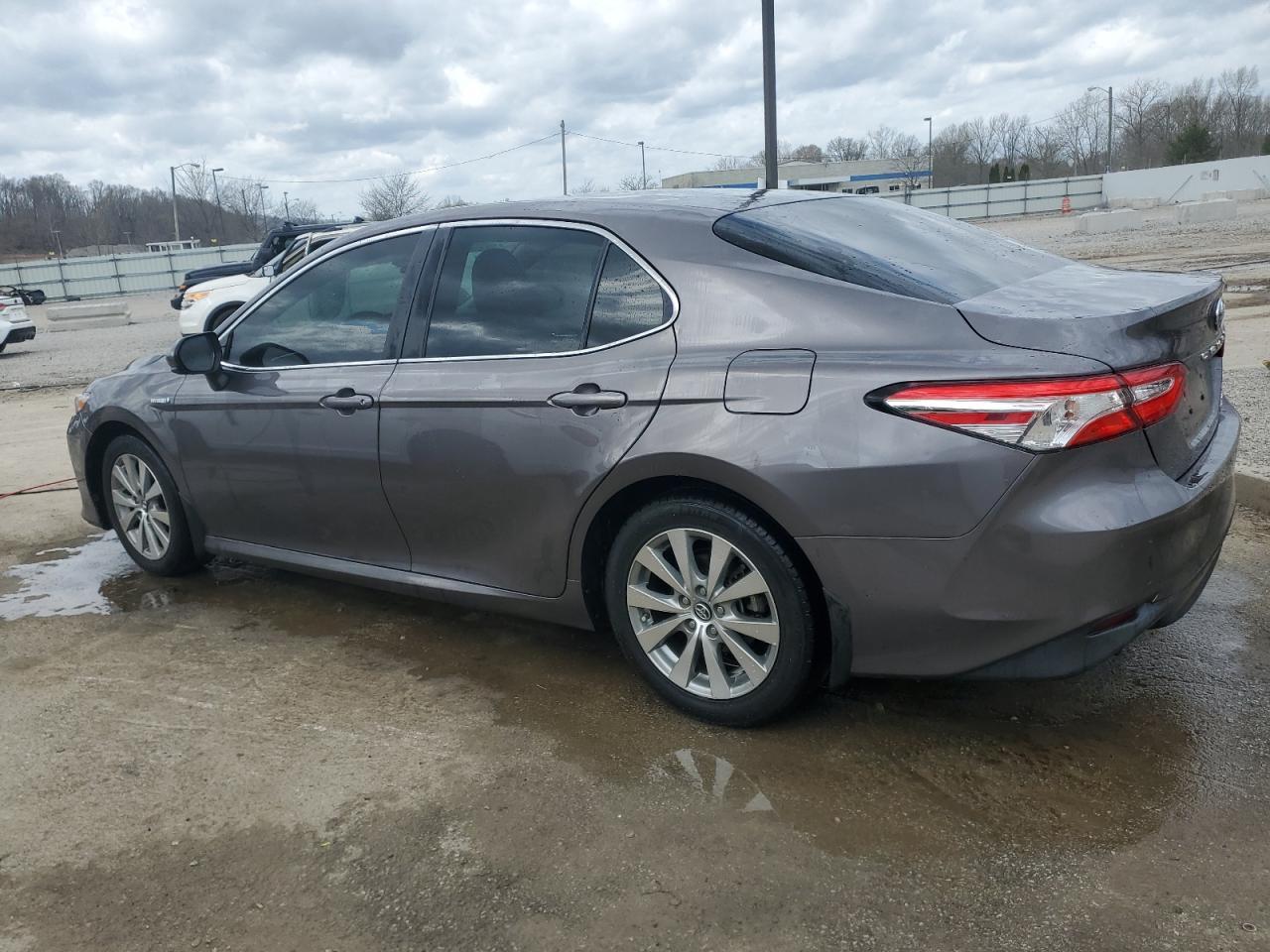 2018 TOYOTA CAMRY LE - Фото 2