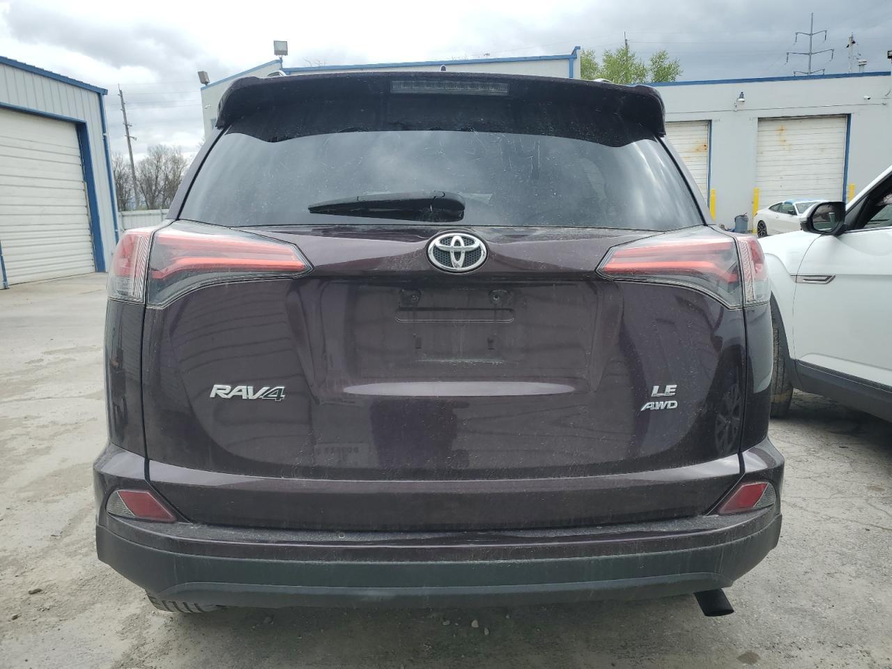 2017 TOYOTA RAV4 LE - Image 6