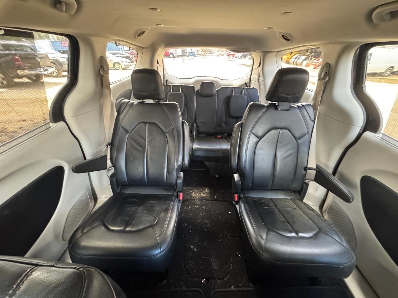 2017 CHRYSLER PACIFICA T - Image 6