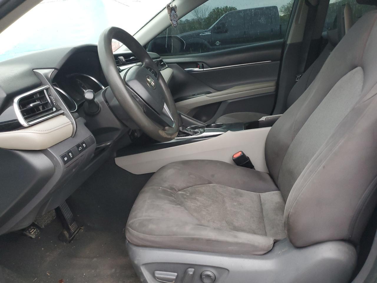 2018 TOYOTA CAMRY L - Фото 7