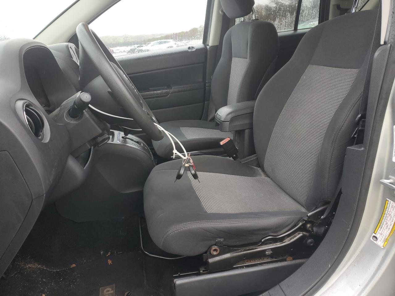 2011 JEEP COMPASS SP - Image 7