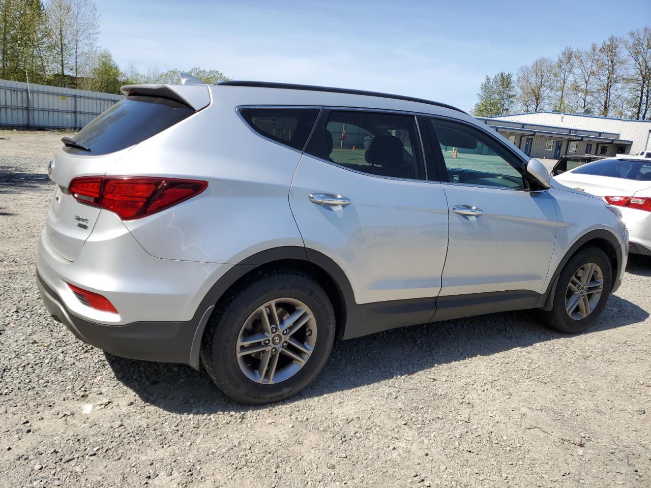 2017 HYUNDAI SANTA FE S - Image 3
