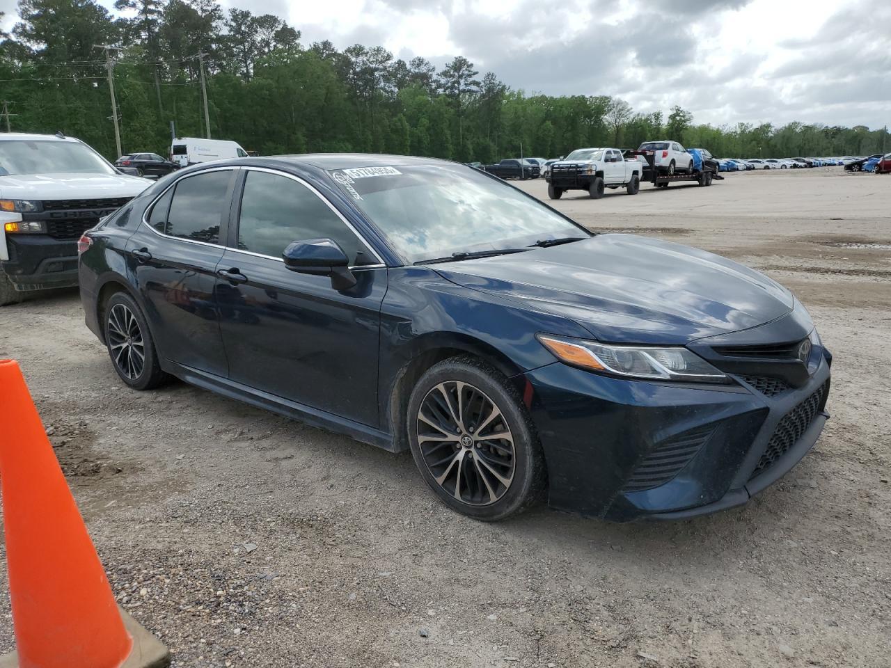 2018 TOYOTA CAMRY L - Image 4