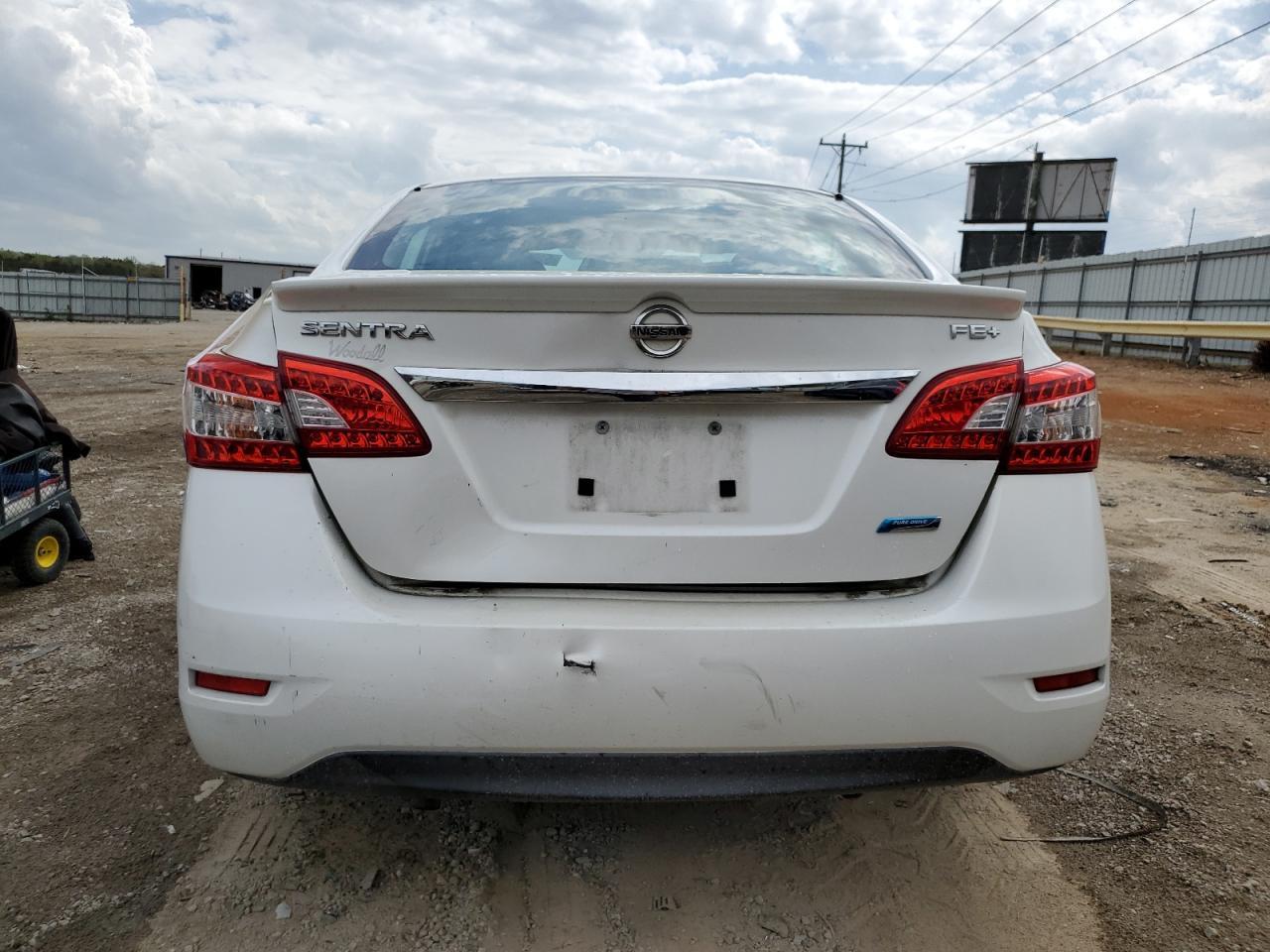 2013 NISSAN SENTRA S - Фото 6