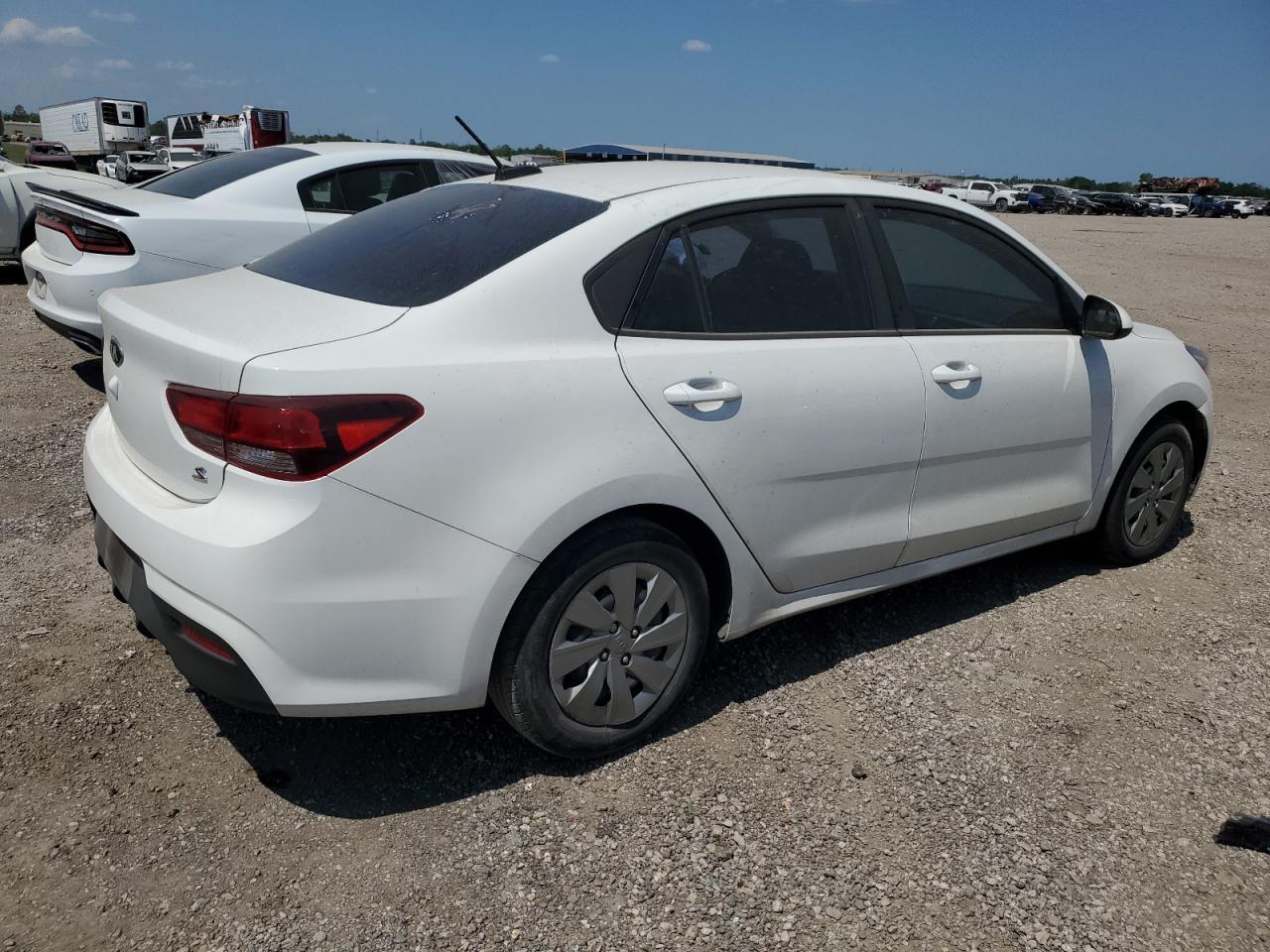 2020 KIA RIO LX - Фото 3