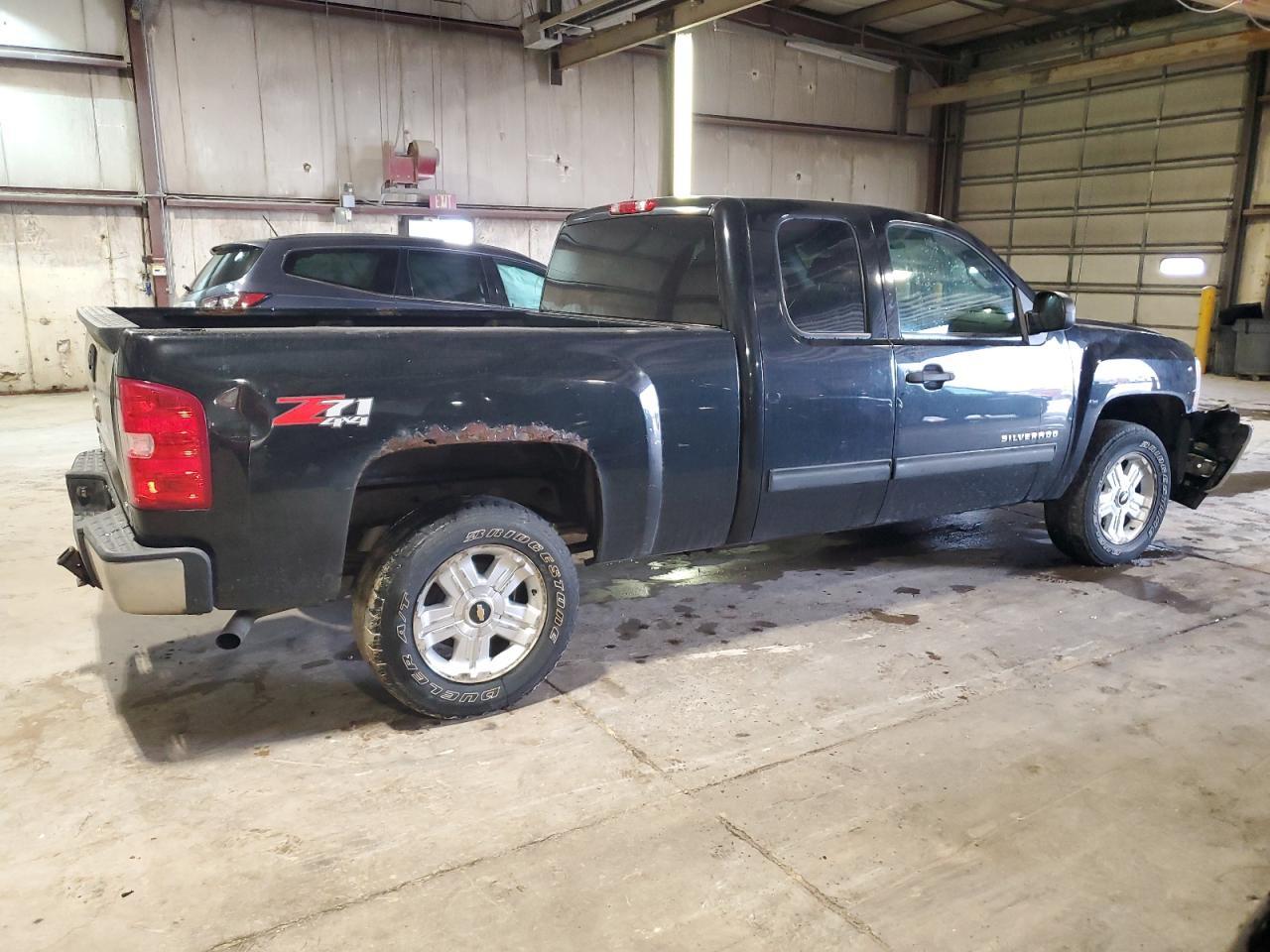 2012 CHEVROLET SILVERADO - Image 3