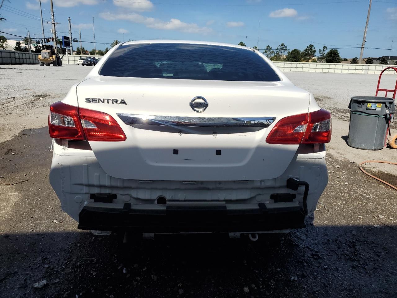 2017 NISSAN SENTRA S - Фото 6