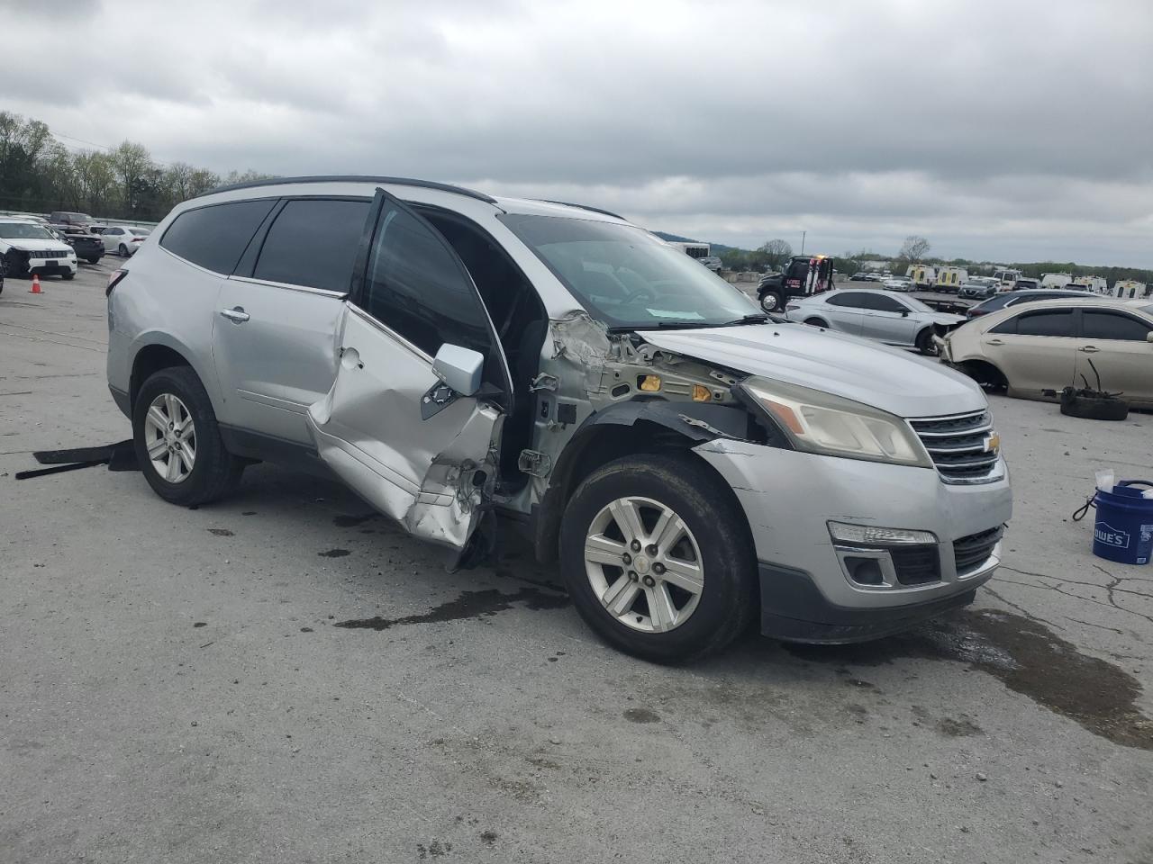 2014 CHEVROLET TRAVERSE L - Image 4