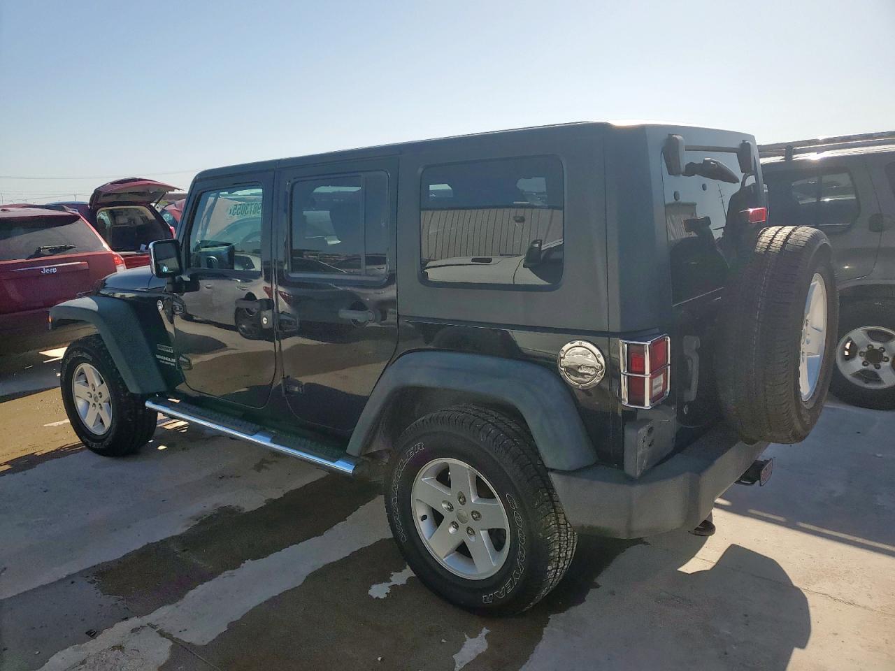 2010 JEEP WRANGLER U - Image 2
