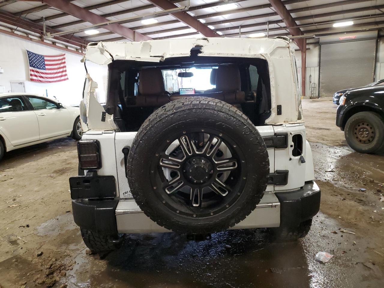 2015 JEEP WRANGLER U - Image 6