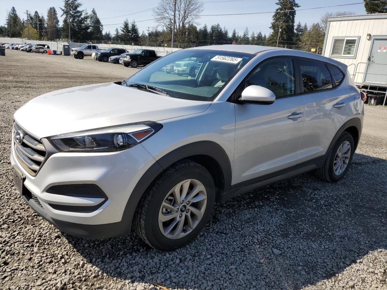 2016 HYUNDAI TUCSON SE