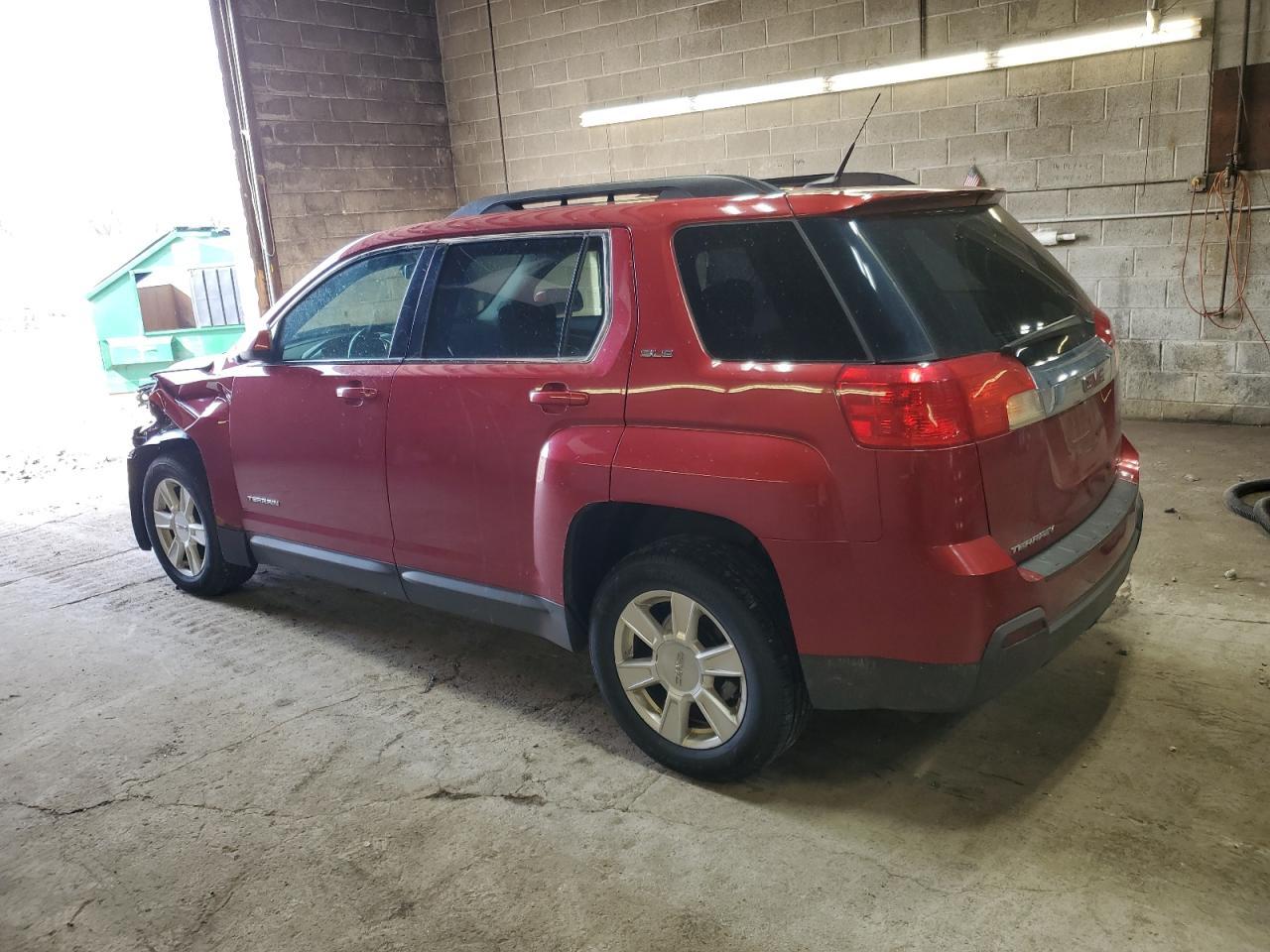 2013 GMC TERRAIN SL - Image 2