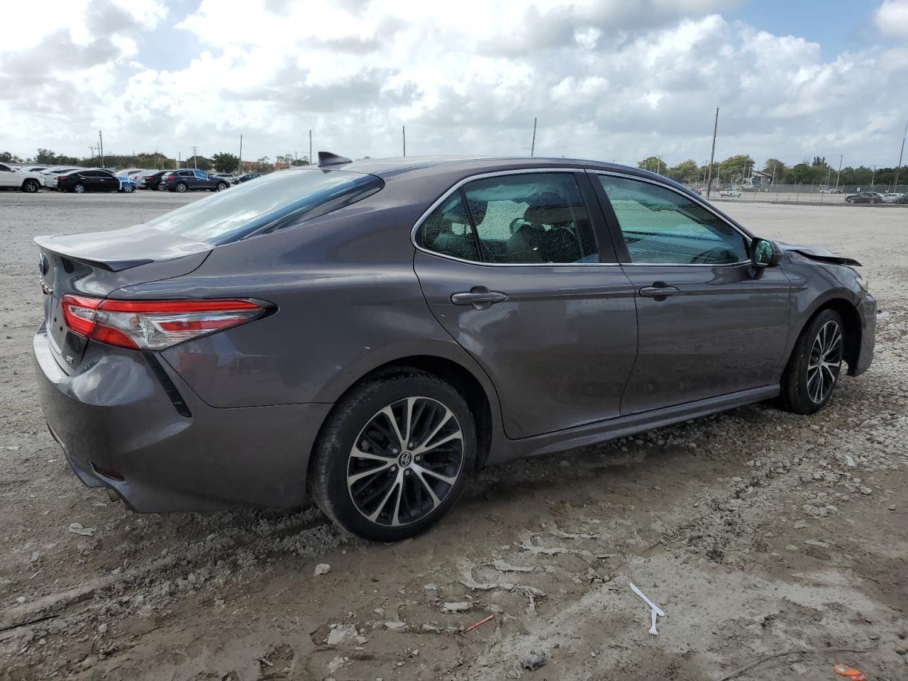 2019 TOYOTA CAMRY L - Image 3