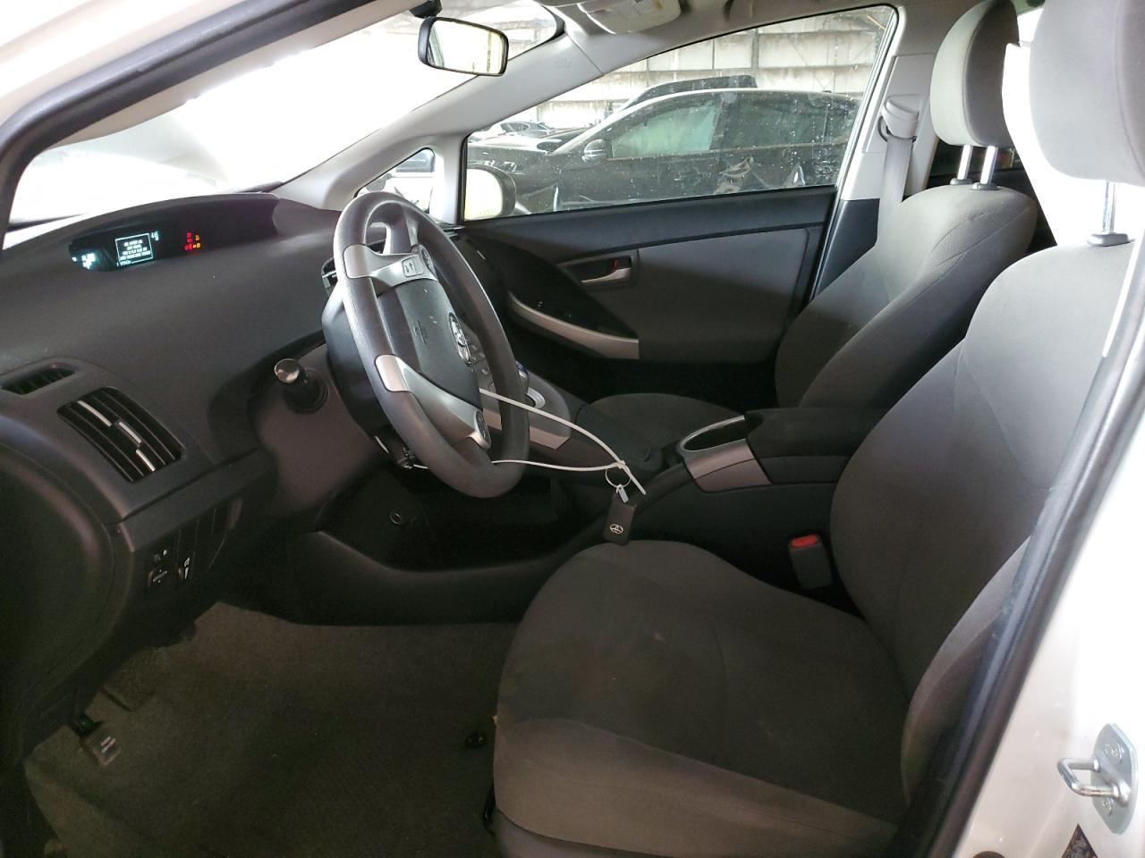 2015 TOYOTA PRIUS - Фото 7