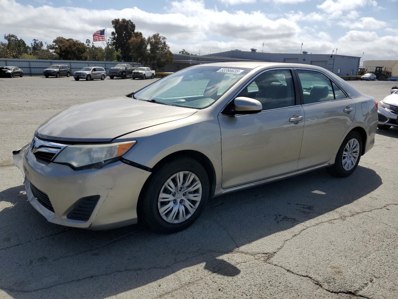 2013 TOYOTA CAMRY L