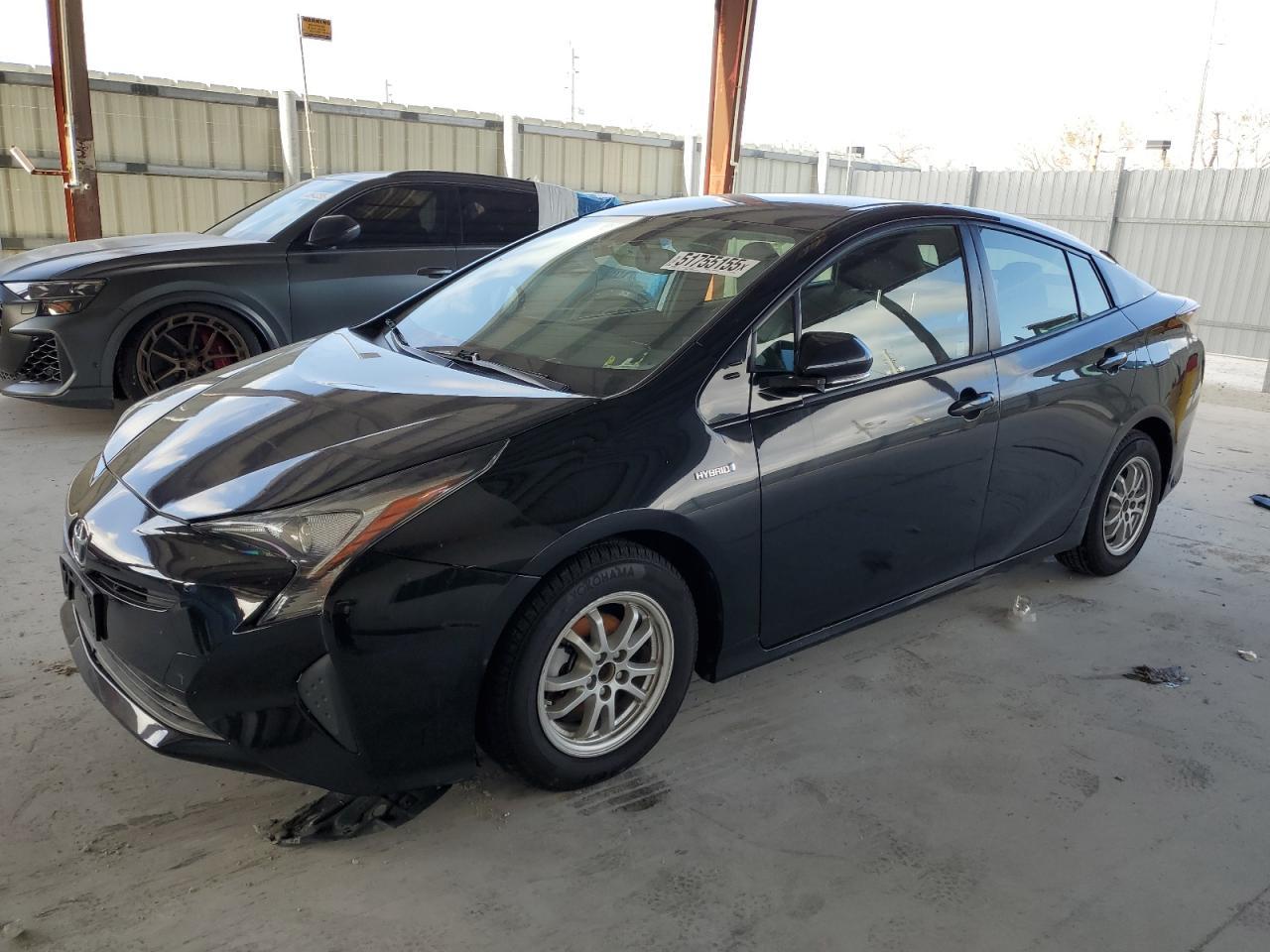 2016 TOYOTA PRIUS