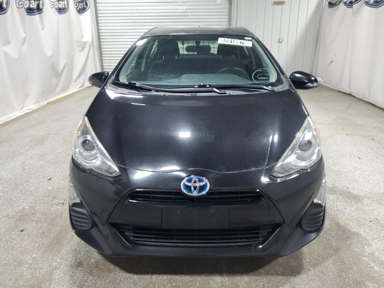 2016 TOYOTA PRIUS C - Image 5