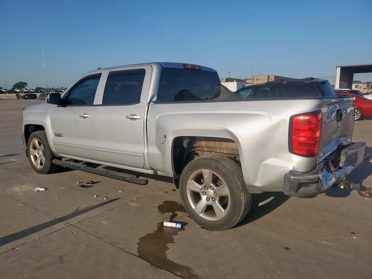 2017 CHEVROLET SILVERADO - Image 2